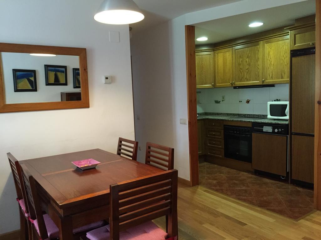Apartamento Lamatriz Dequin Edificio Sayo 8 Benasque Esterno foto